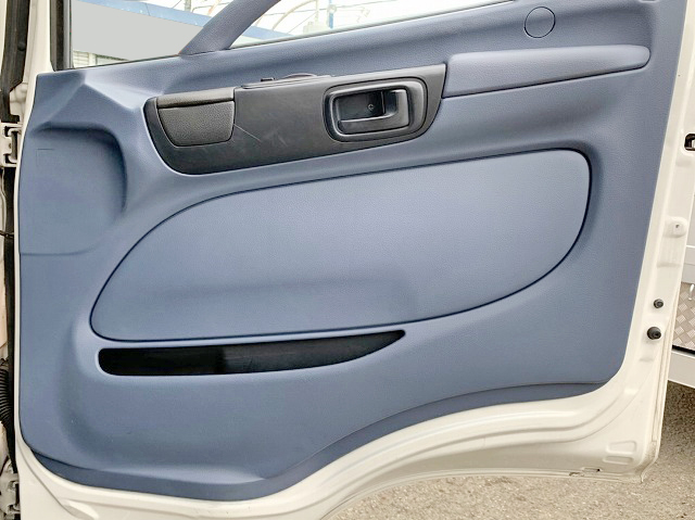 日野レンジャーアルミブロック増トン（6t・8t）[写真28]