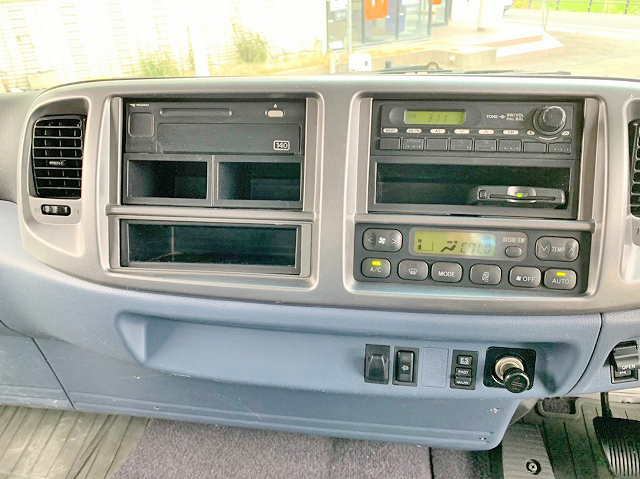 日野レンジャーアルミブロック増トン（6t・8t）[写真35]