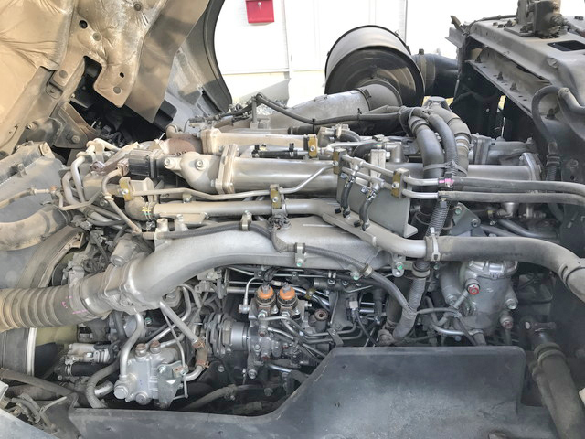 いすゞギガトレーラーヘッド（トラクターヘッド）大型（10t）[写真22]