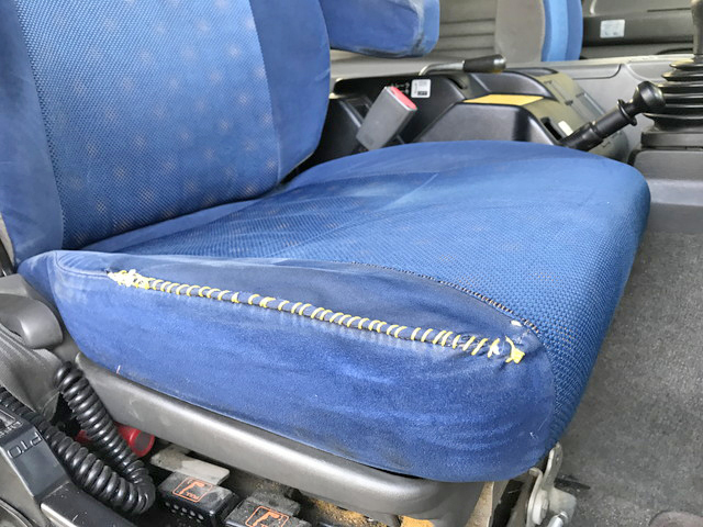 いすゞギガトレーラーヘッド（トラクターヘッド）大型（10t）[写真27]