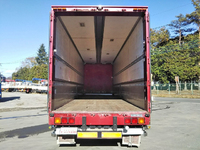 いすゞギガアルミウイング大型（10t）[写真10]