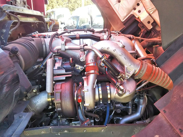 いすゞギガアルミウイング大型（10t）[写真26]