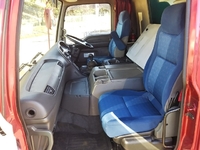 いすゞギガアルミウイング大型（10t）[写真30]