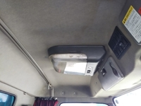 いすゞギガアルミウイング大型（10t）[写真32]