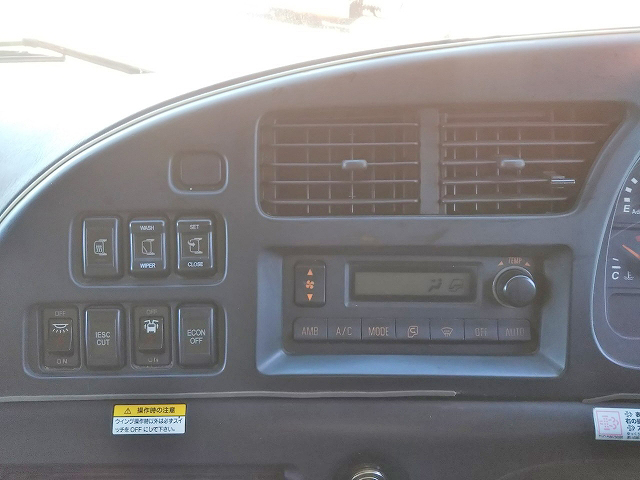 いすゞギガアルミウイング大型（10t）[写真36]