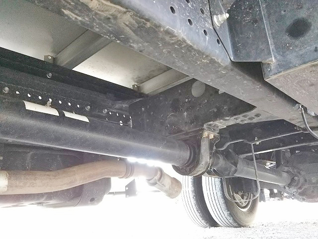 いすゞエルフアルミウイング小型（2t・3t）[写真10]