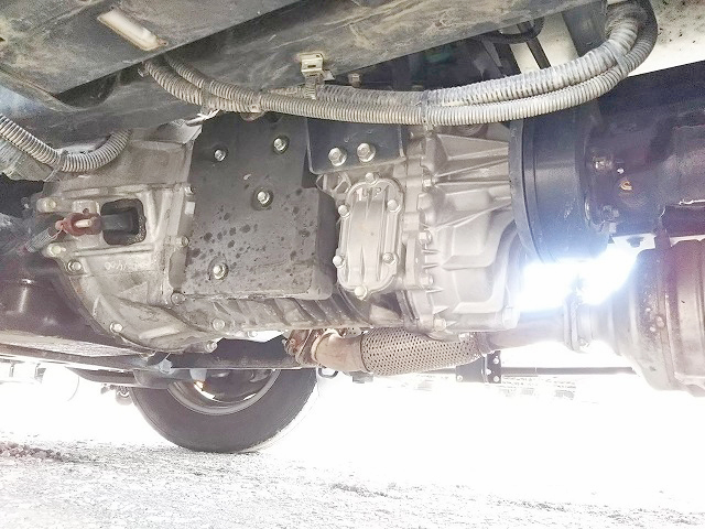 いすゞエルフアルミウイング小型（2t・3t）[写真11]