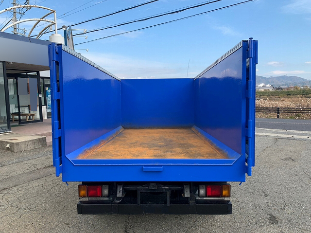 いすゞエルフ深ダンプ（土砂禁ダンプ）小型（2t・3t）[写真12]