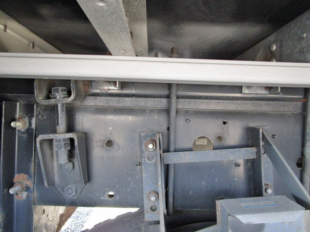 UDトラックスクオンアルミウイング大型（10t）[写真18]