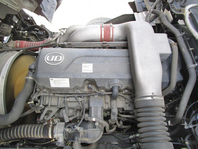 UDトラックスクオンアルミウイング大型（10t）[写真26]