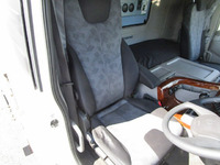 UDトラックスクオンアルミウイング大型（10t）[写真29]