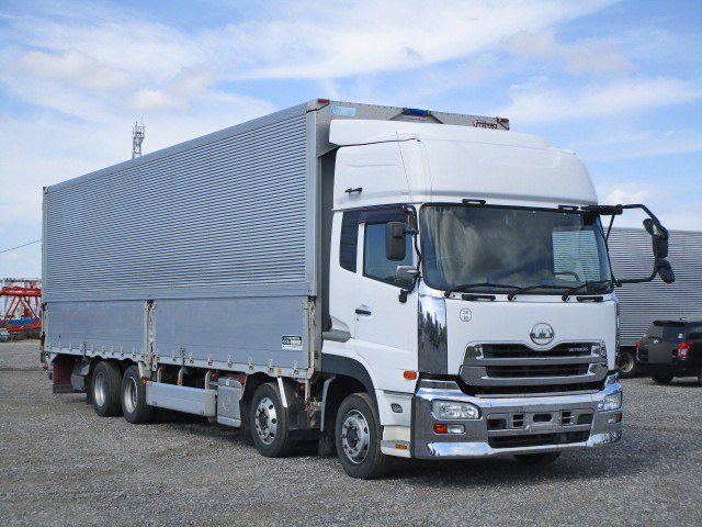 UDトラックスクオンアルミウイング大型（10t）[写真03]