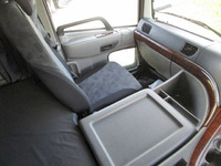 UDトラックスクオンアルミウイング大型（10t）[写真31]