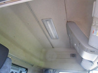 UDトラックスクオンアルミウイング大型（10t）[写真32]