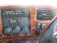 UDトラックスクオンアルミウイング大型（10t）[写真36]