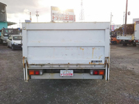 三菱ふそうキャンター平ボディ小型（2t・3t）[写真11]