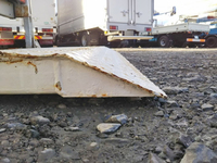 三菱ふそうキャンター平ボディ小型（2t・3t）[写真19]