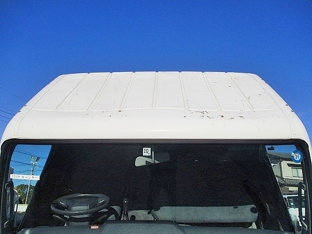 三菱ふそうキャンターユニック4段小型（2t・3t）[写真10]