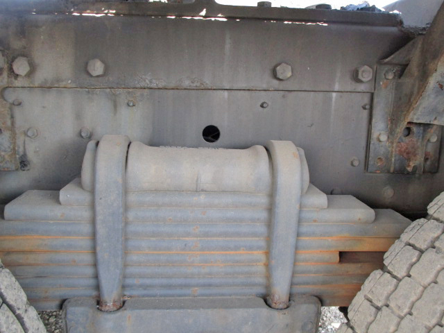 UDトラックスクオントレーラーヘッド（トラクターヘッド）大型（10t）[写真11]