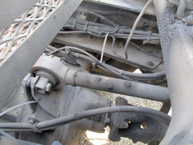 UDトラックスクオントレーラーヘッド（トラクターヘッド）大型（10t）[写真14]