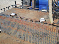 UDトラックスクオントレーラーヘッド（トラクターヘッド）大型（10t）[写真16]