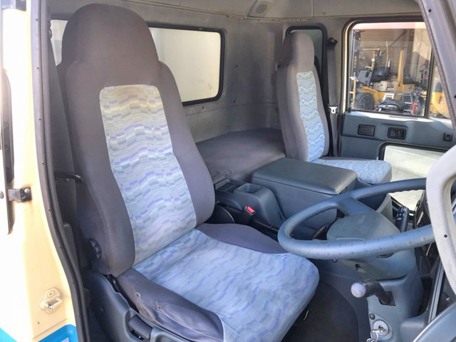 UDトラックスコンドルアルミウイング中型（4t）[写真34]