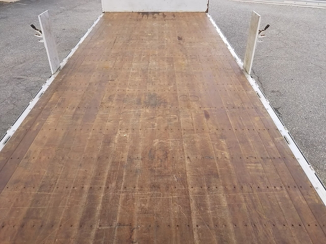 いすゞフォワードアルミウイング中型（4t）[写真15]