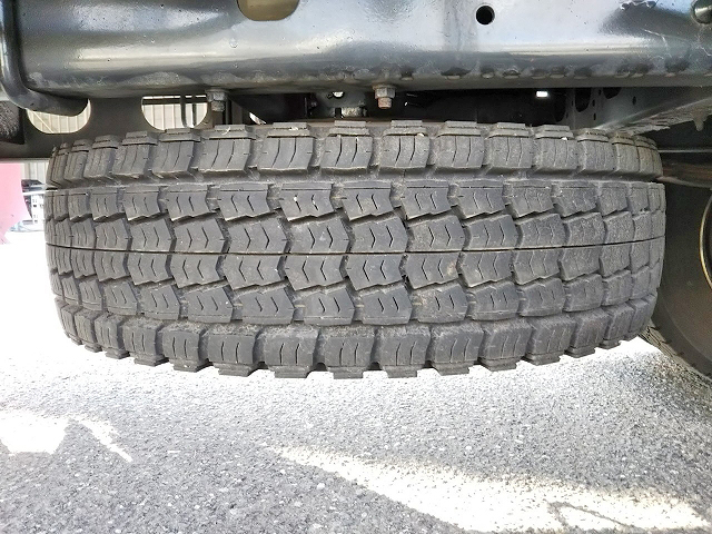 いすゞフォワードアルミウイング中型（4t）[写真21]