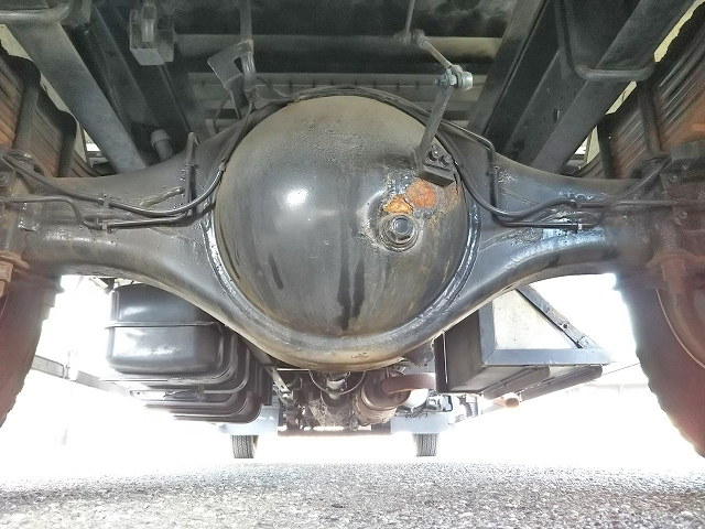 いすゞフォワードアルミウイング中型（4t）[写真24]