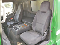 いすゞフォワードアルミウイング中型（4t）[写真32]