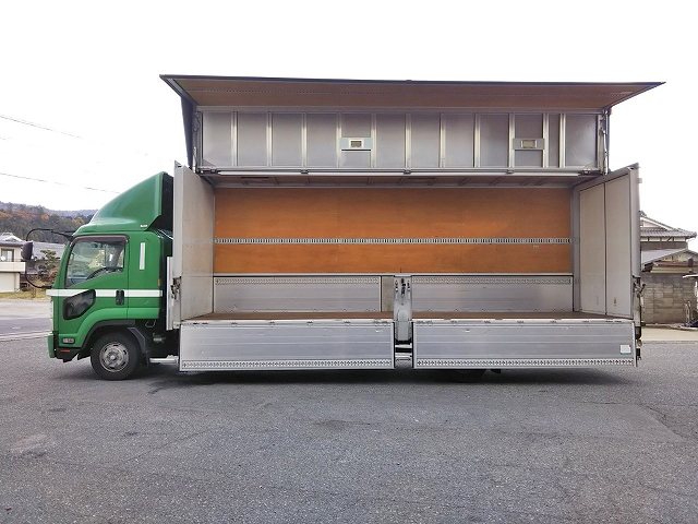 いすゞフォワードアルミウイング中型（4t）[写真06]