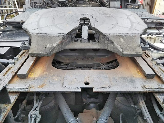 日野プロフィアトレーラーヘッド（トラクターヘッド）大型（10t）[写真12]