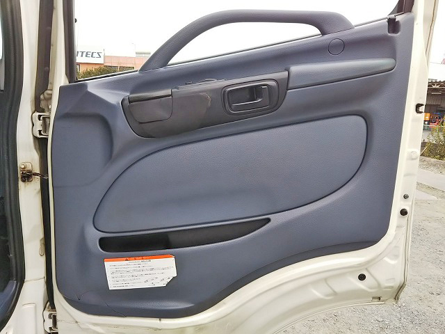 日野プロフィアトレーラーヘッド（トラクターヘッド）大型（10t）[写真26]