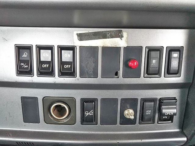 日野プロフィアトレーラーヘッド（トラクターヘッド）大型（10t）[写真35]