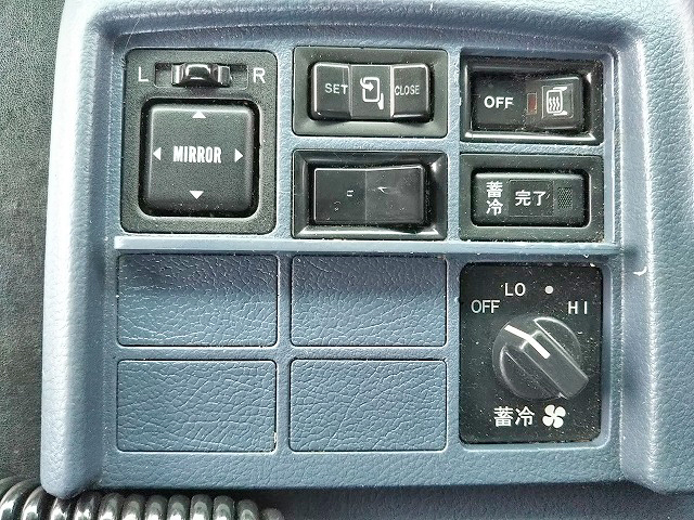 日野プロフィアトレーラーヘッド（トラクターヘッド）大型（10t）[写真36]