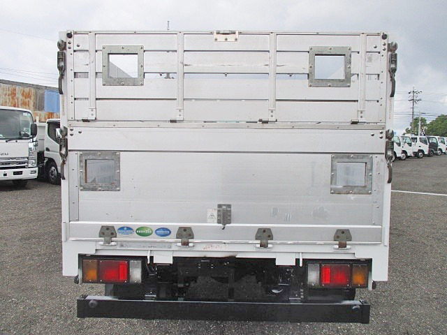 いすゞエルフアルミブロック小型（2t・3t）[写真12]