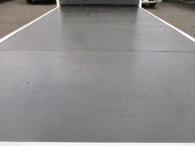 いすゞエルフアルミブロック小型（2t・3t）[写真13]