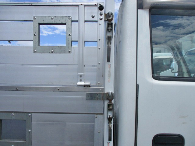 いすゞエルフアルミブロック小型（2t・3t）[写真15]