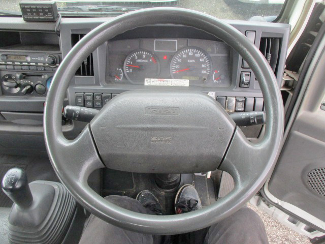 いすゞエルフアルミブロック小型（2t・3t）[写真25]