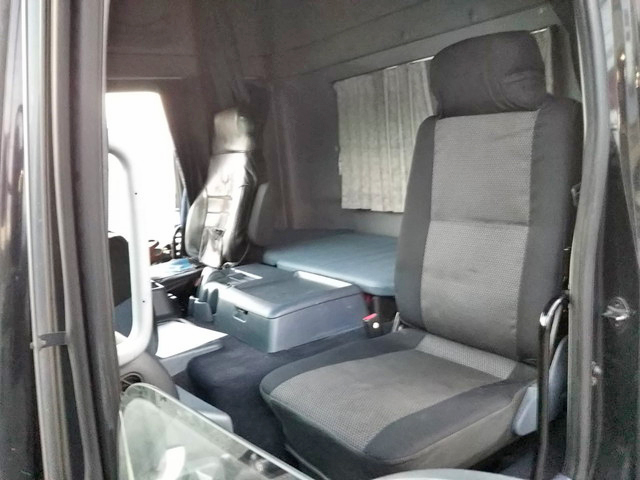 日野プロフィアトレーラーヘッド（トラクターヘッド）大型（10t）[写真26]