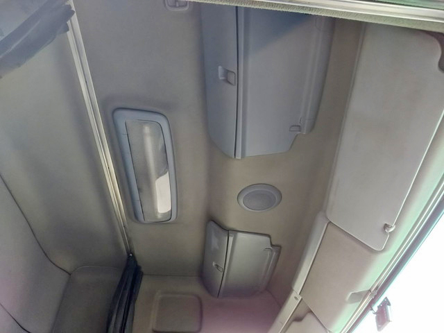 日野プロフィアトレーラーヘッド（トラクターヘッド）大型（10t）[写真27]