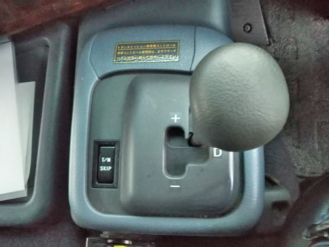 日野プロフィアトレーラーヘッド（トラクターヘッド）大型（10t）[写真29]