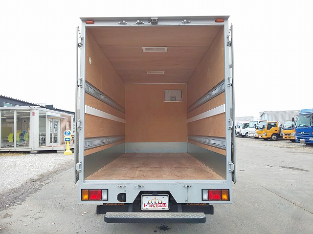 いすゞエルフアルミバン小型（2t・3t）[写真10]