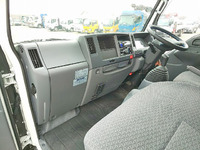 いすゞエルフアルミバン小型（2t・3t）[写真30]