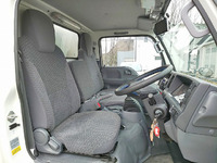 いすゞエルフアルミバン小型（2t・3t）[写真32]