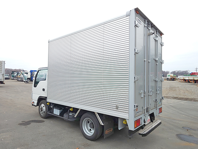 いすゞエルフアルミバン小型（2t・3t）[写真04]