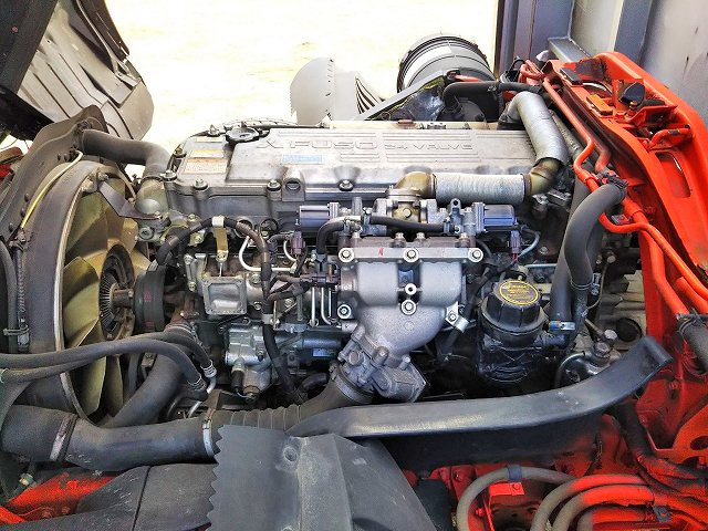 三菱ふそうファイターアルミウイング中型（4t）[写真24]