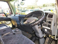 三菱ふそうファイターアルミウイング中型（4t）[写真34]