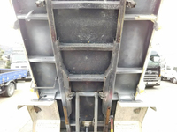 いすゞエルフ深ダンプ（土砂禁ダンプ）小型（2t・3t）[写真18]