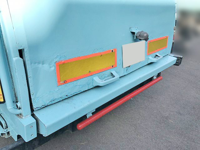 三菱ふそうファイターパッカー車（塵芥車）中型（4t）[写真09]